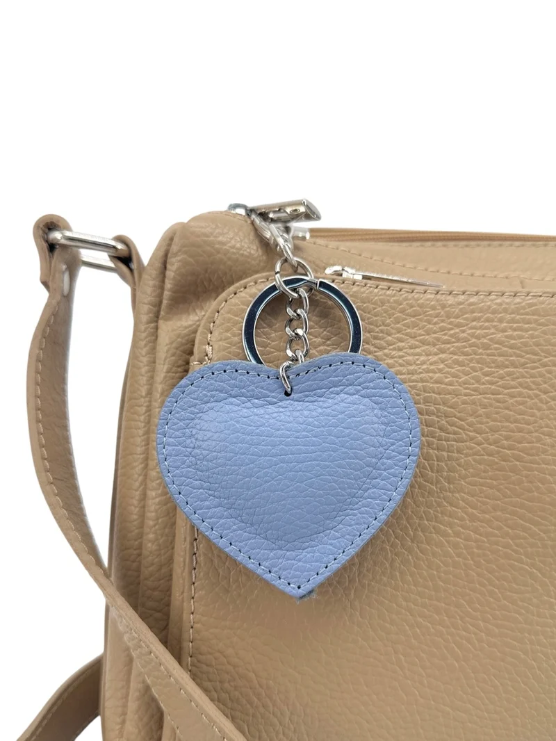 Porte-clés en cuir grainé COEUR SILVER Bleu lavande
