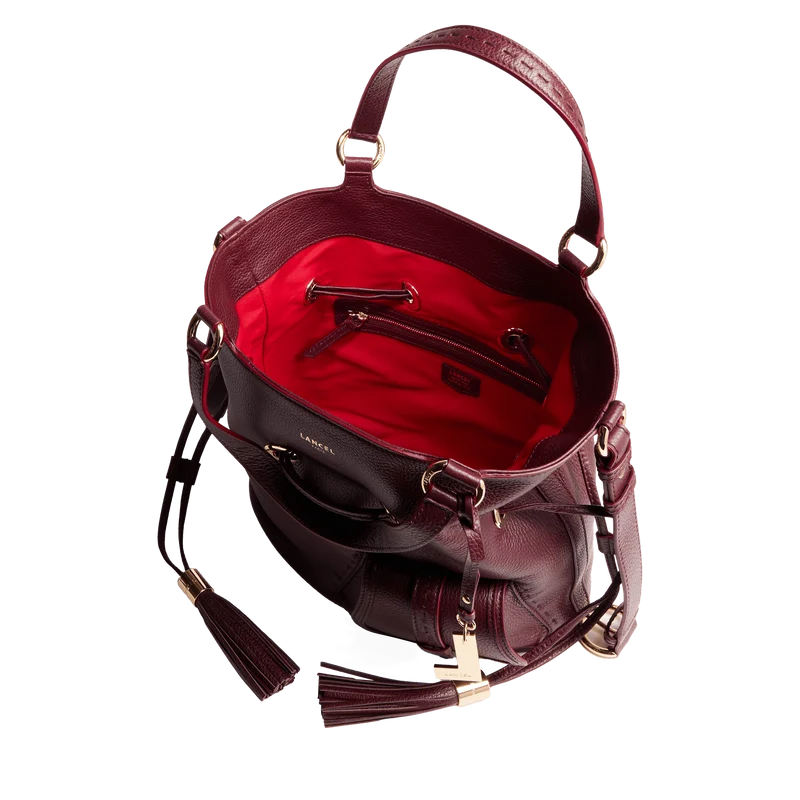 M BUCKET BAG