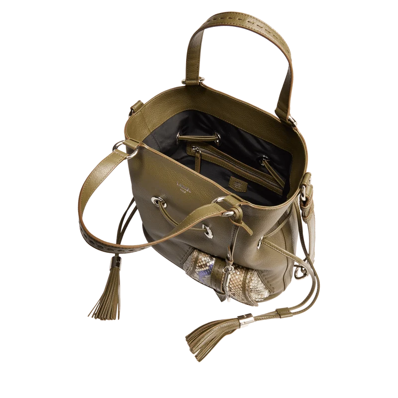 M BUCKET BAG