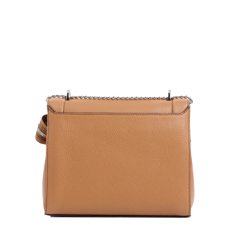 Flap bag with handle