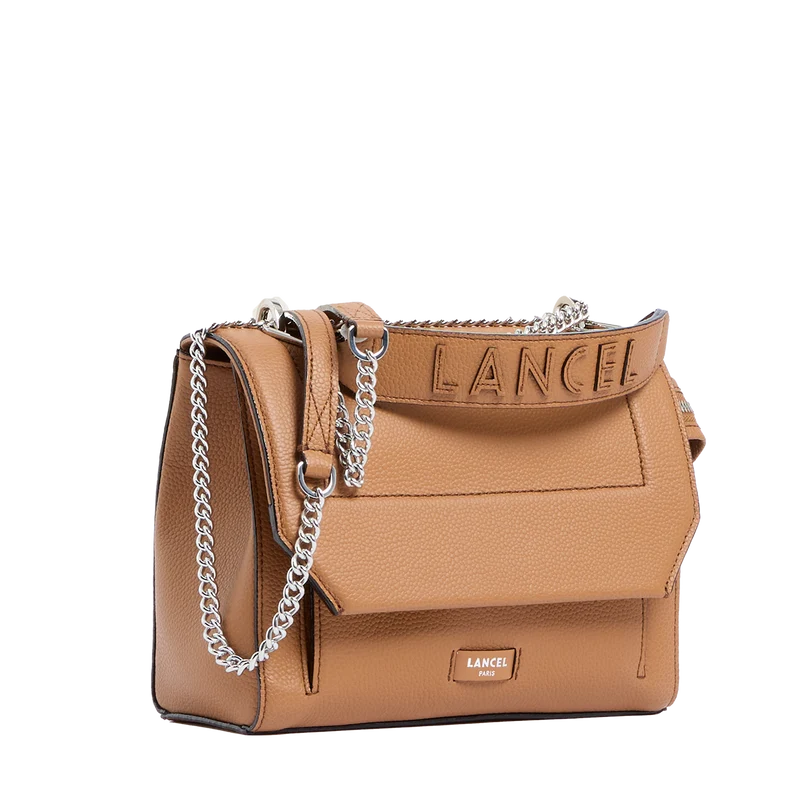 Flap bag with handle