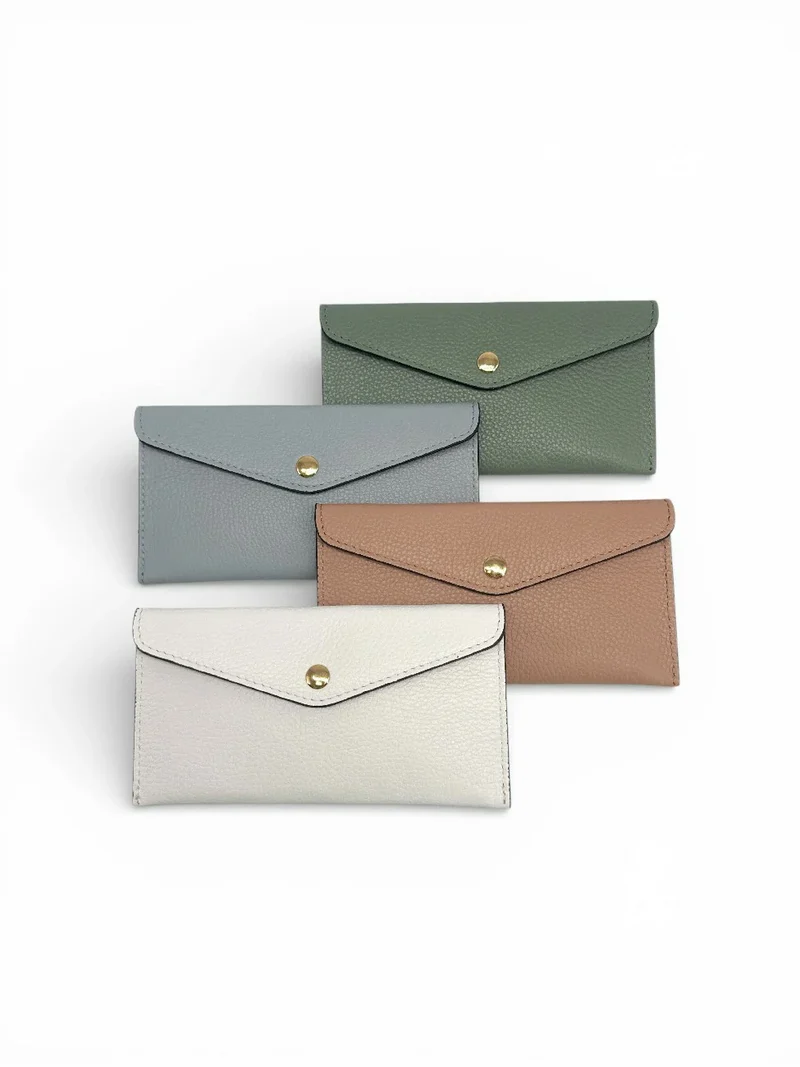 Pochette enveloppe en cuir grainé CLOE Rose nude