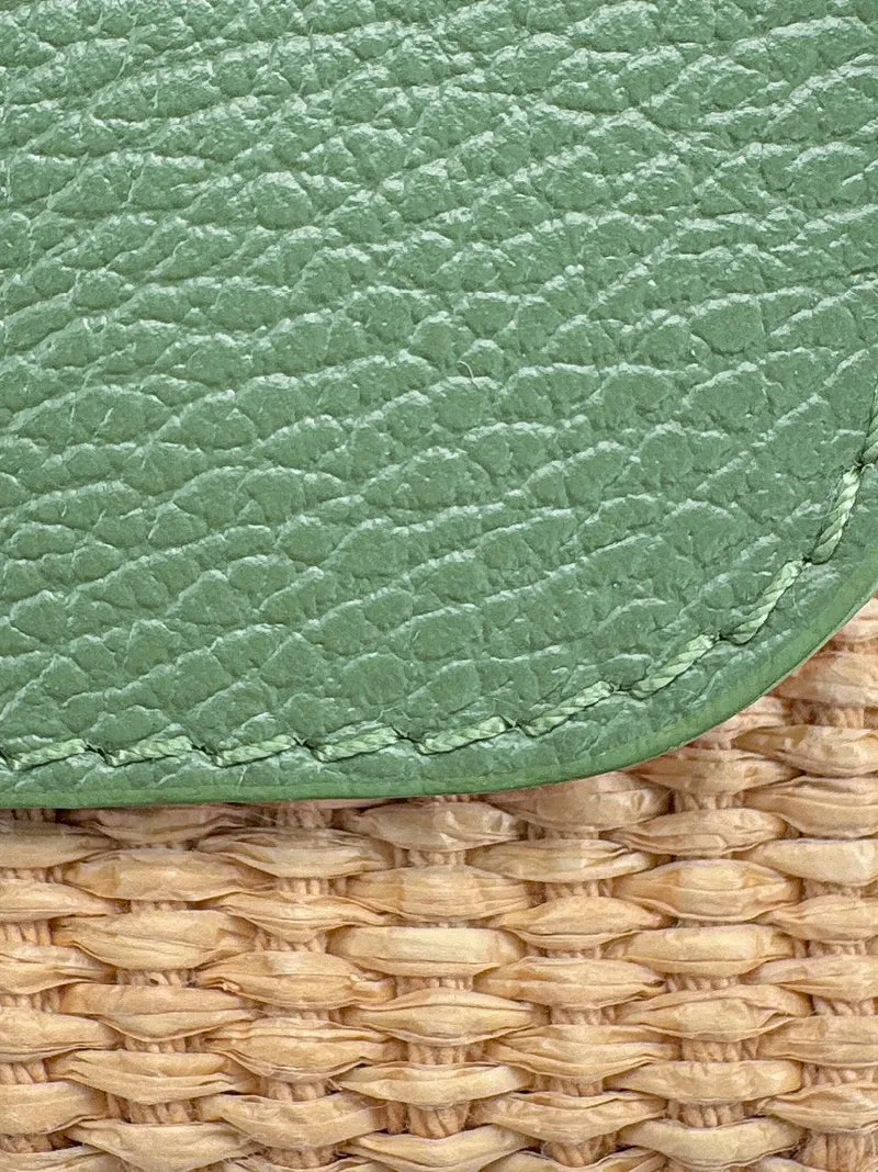 Mini sac en cuir grainé et Raphia BAHIA Matcha latte