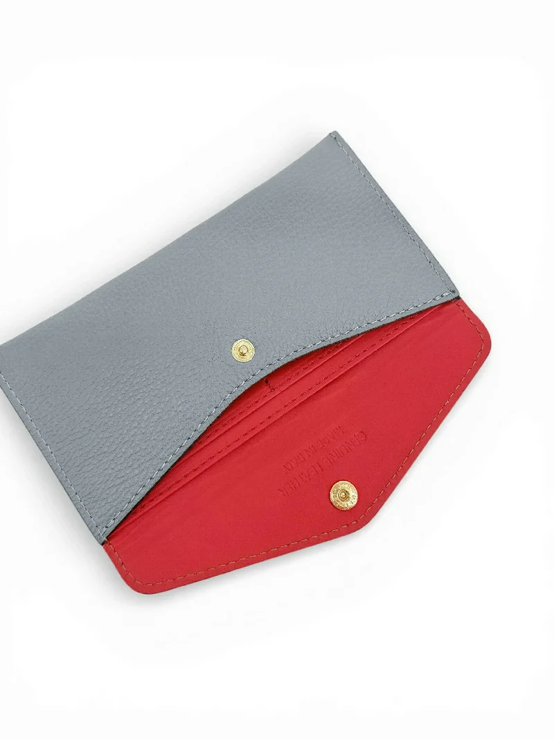 Pochette enveloppe en cuir grainé CLOE Bleu pastel