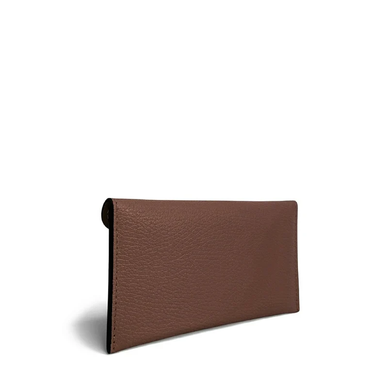 Pochette enveloppe en cuir grainé CLOE Moka