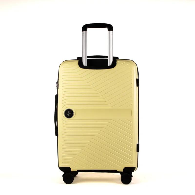 Tracker Dynamo DLX Carry-on