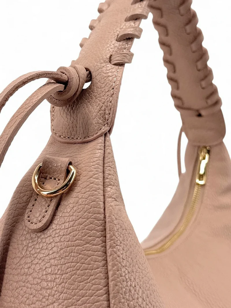 Sac demi-lune en cuir grainé NYX Rose nude