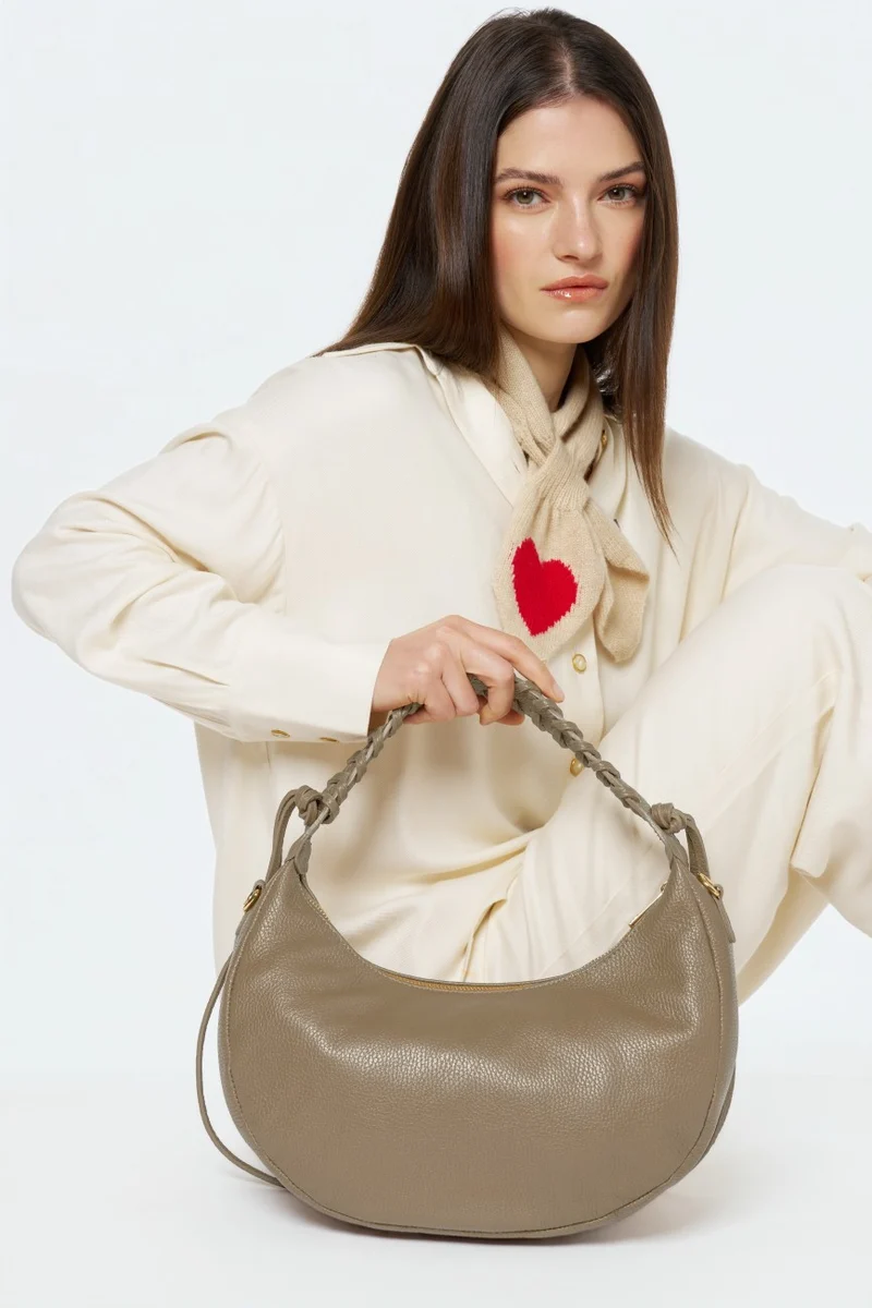 Sac demi-lune en cuir grainé NYX Taupe