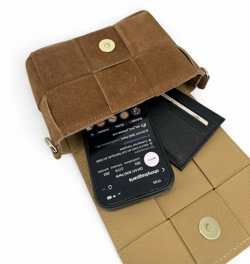 Micro sac en daim TWENTY TWO Camel foncé