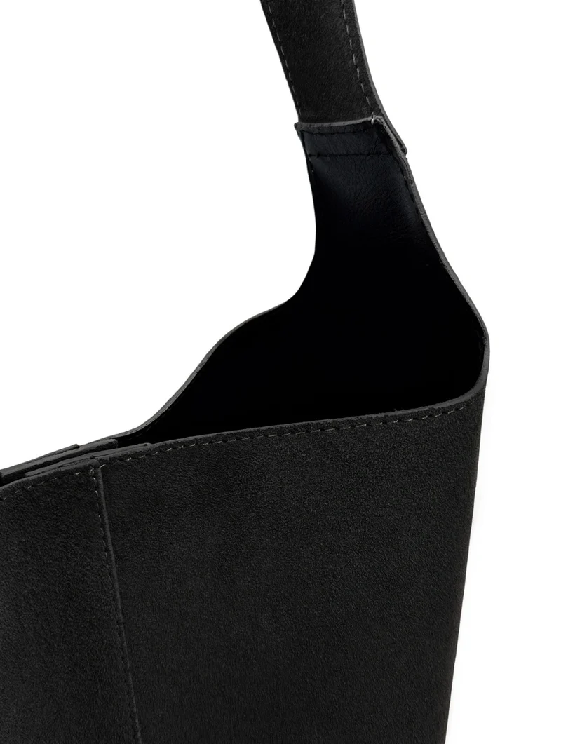 Sac seau en daim CLARENCE Noir