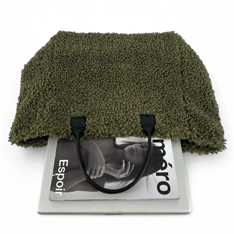 Sac cabas en cuir et peluche GRAND PILOU Kaki