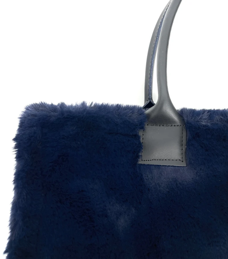 Sac cabas en fausse fourrure et cuir PILLOW Bleu marine