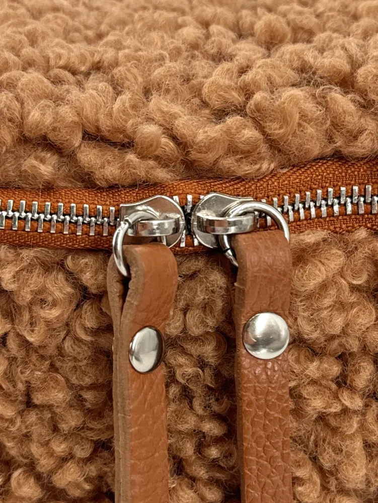 Sac banane géant en cuir et peluche LOU PILOU XXL Camel