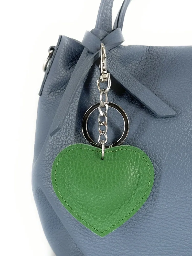 Porte-clés en cuir grainé COEUR SILVER Vert anglais