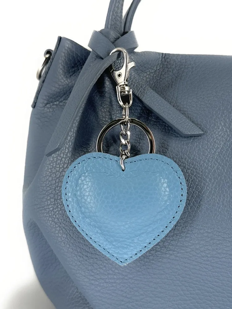 Porte-clés en cuir grainé COEUR SILVER Bleu turquoise