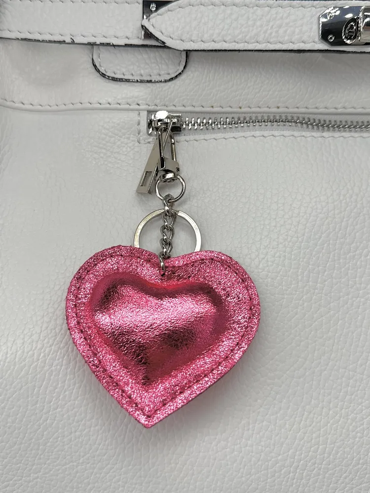 Porte-clés en cuir irisé COEUR GLOW Rose néon