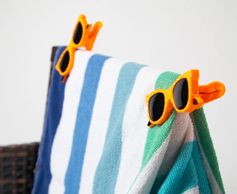 Tracker Beach Towel Clip Sunglasses