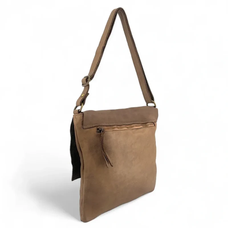 Sac besace à bandoulière en cuir vintage MISS COQUETTE Taupe
