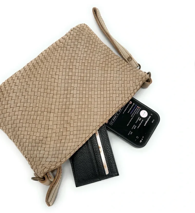 Sac pochette à bandoulière en cuir tressé MISS JOE Taupe