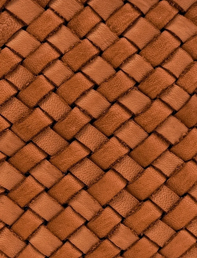 Sac pochette à bandoulière en cuir tressé MISS JOE Marron cognac