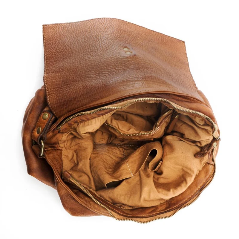 Sac messager en cuir vintage MISS CODY Cognac