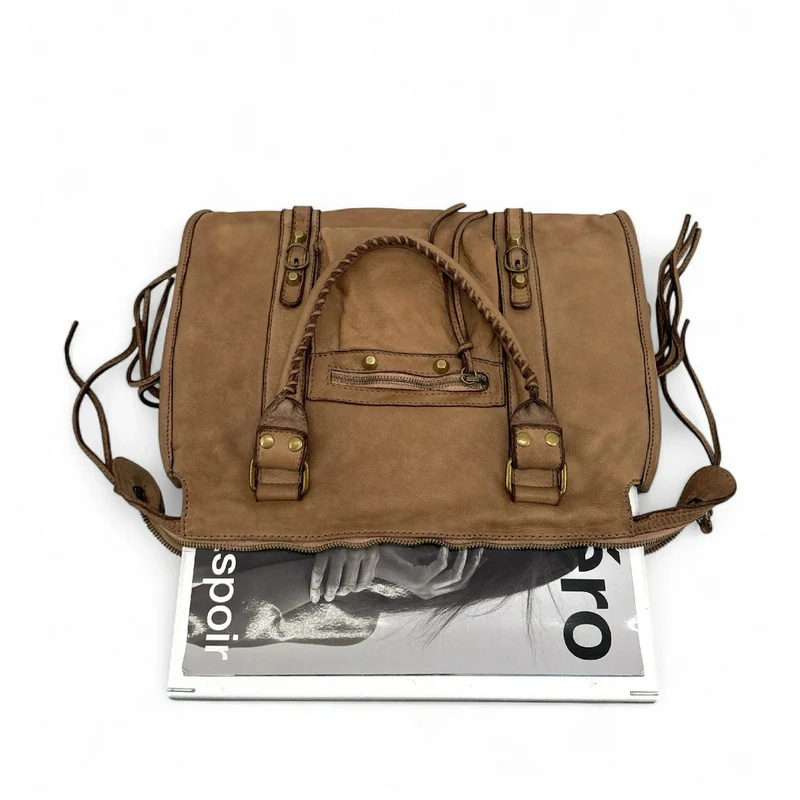 Sac à main porté épaule en cuir vintage STORM ROCK Sandstone