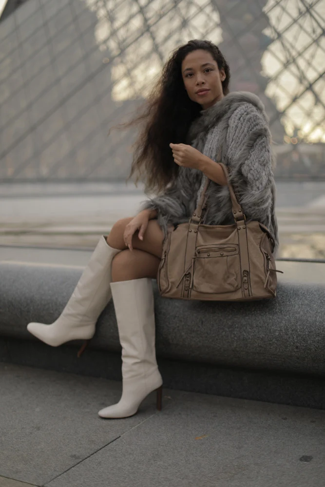 Sac à main porté épaule en cuir vintage STORM ROCK Taupe clair
