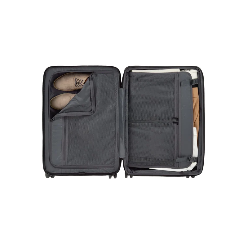Bugatti Munich Check-In Medium *Drop Ship*
