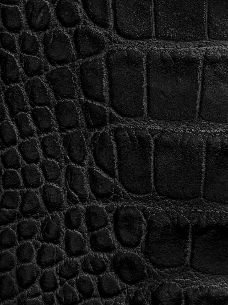 Sac cabas en cuir verni façon croco BE LADY Noir