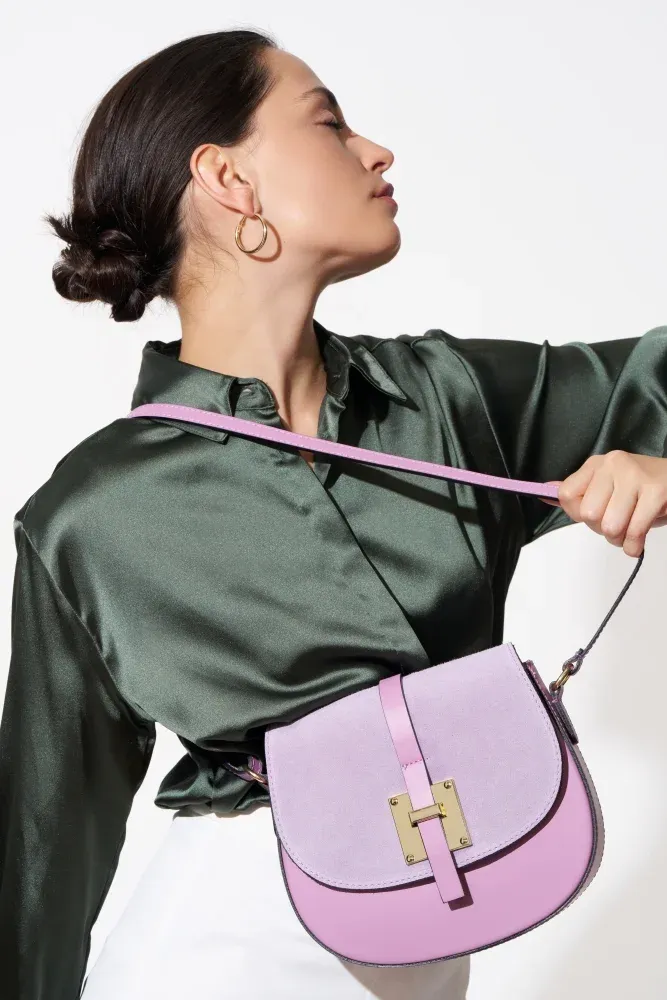 Mini-sac besace en cuir lisse et daim MODELE H Rose orchidée