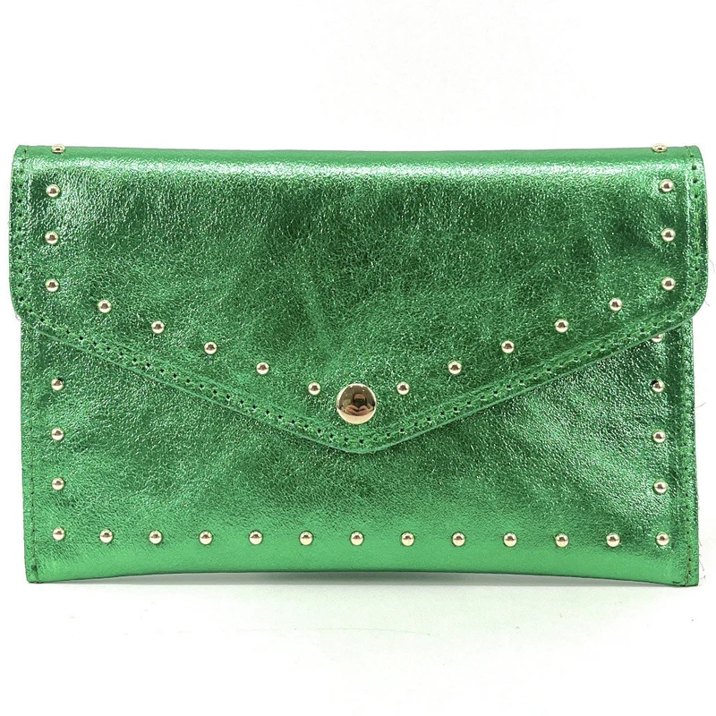 Pochette enveloppe en cuir irisé TINA Vert anglais