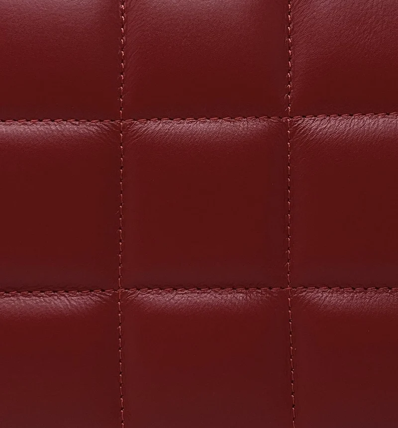Sac french stick en cuir lisse matelassé TIME SQUARE Rouge cerise