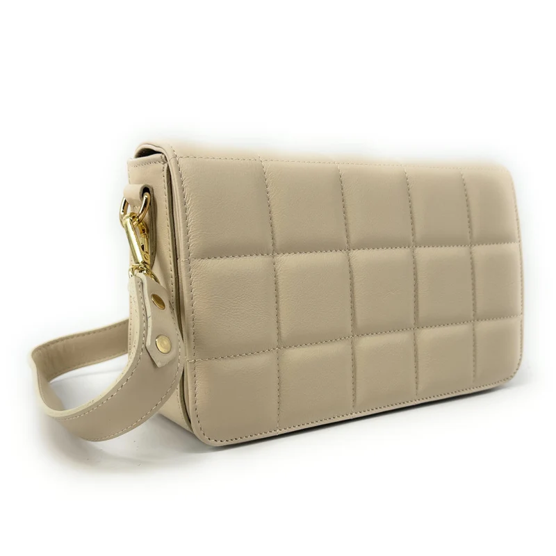 Sac french stick en cuir lisse matelassé TIME SQUARE Beige crème