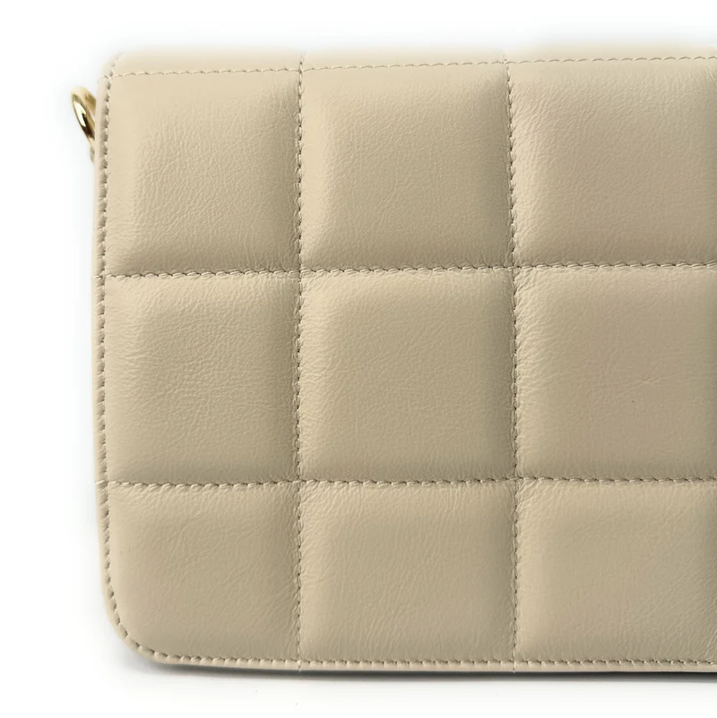 Sac french stick en cuir lisse matelassé TIME SQUARE Beige crème