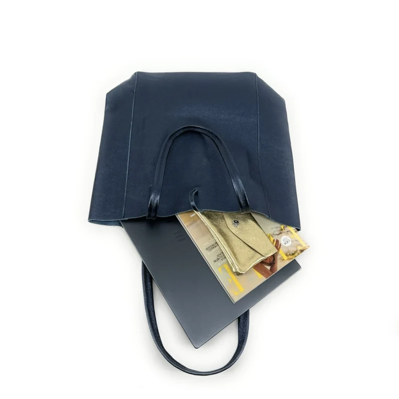 Sac cabas en cuir métallisé NICE Bleu céleste