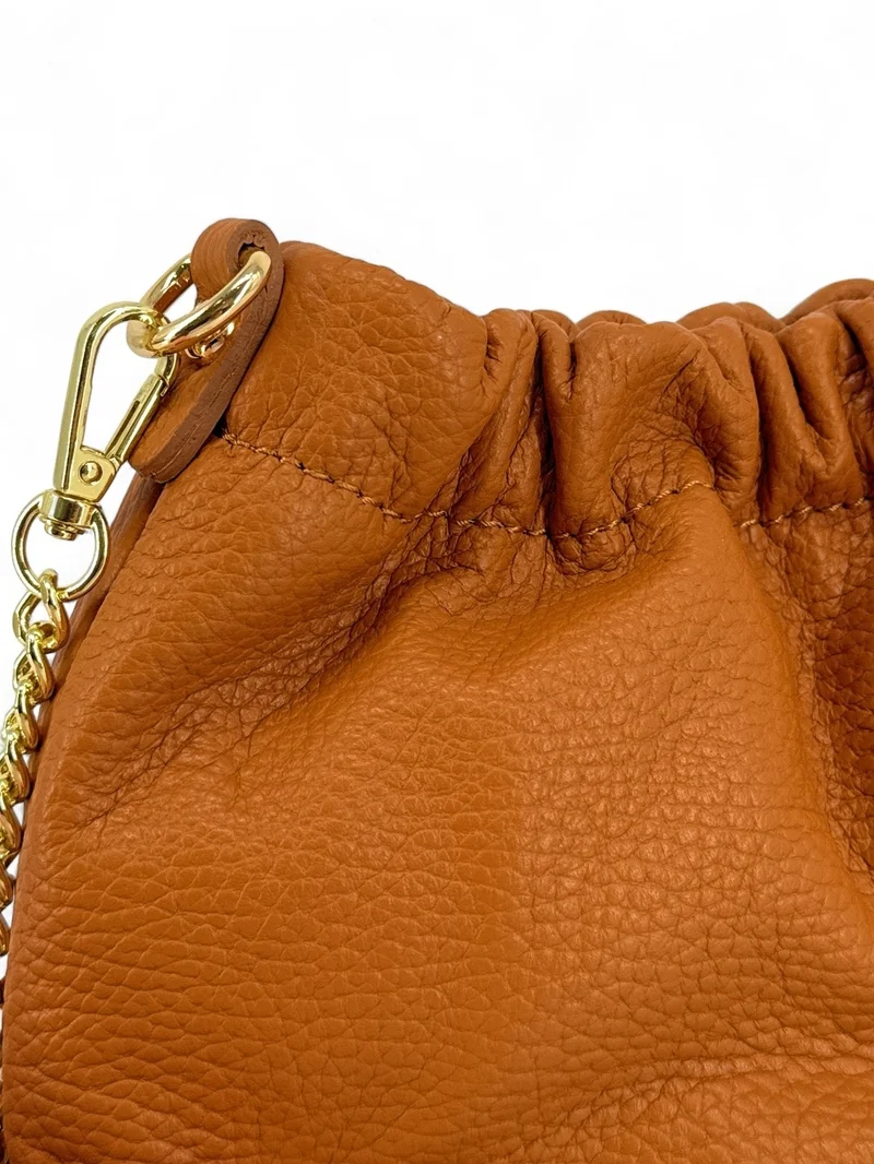 Sac pouch en cuir grainé LA POUCHINETTE Marron camel