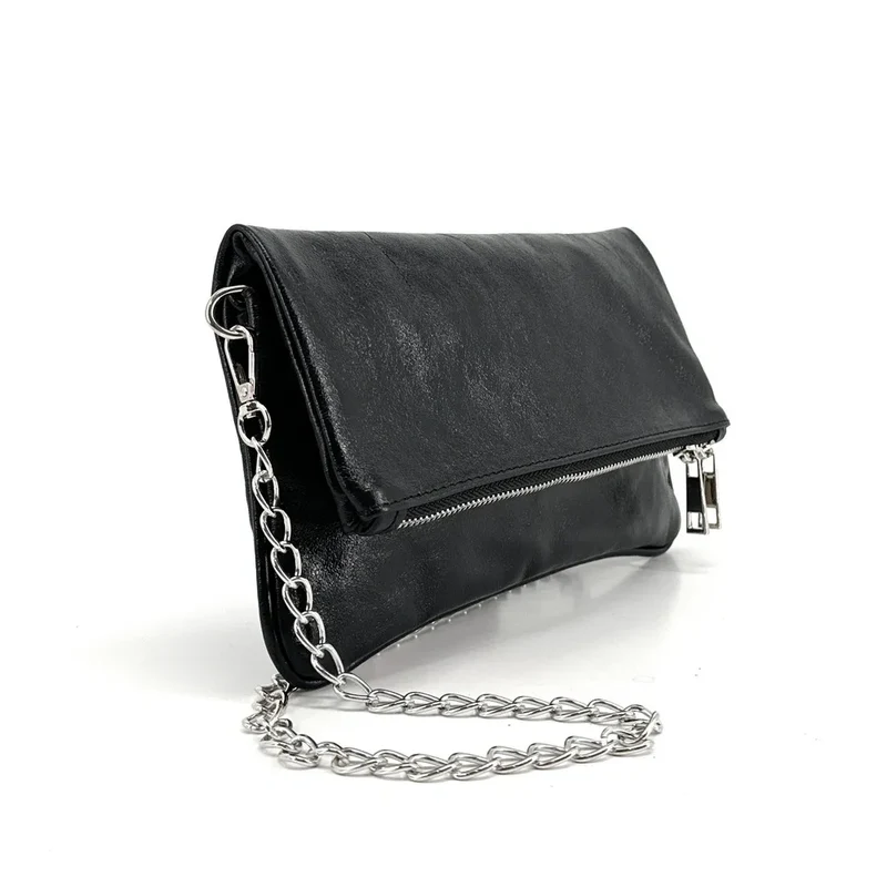 Sac pochette en cuir métallisé ROXANE Noir irisé