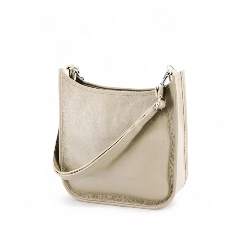 Sac à main hobo en cuir grainé CYBELE Beige crème