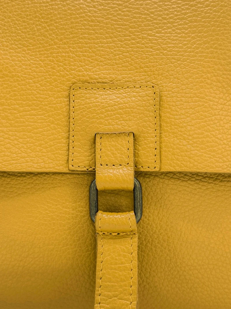 Sac bandoulière en cuir grainé COQUETTE Jaune moutarde
