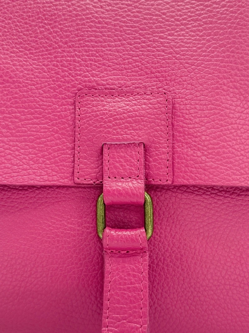 Sac bandoulière en cuir grainé COQUETTE Rose fuchsia