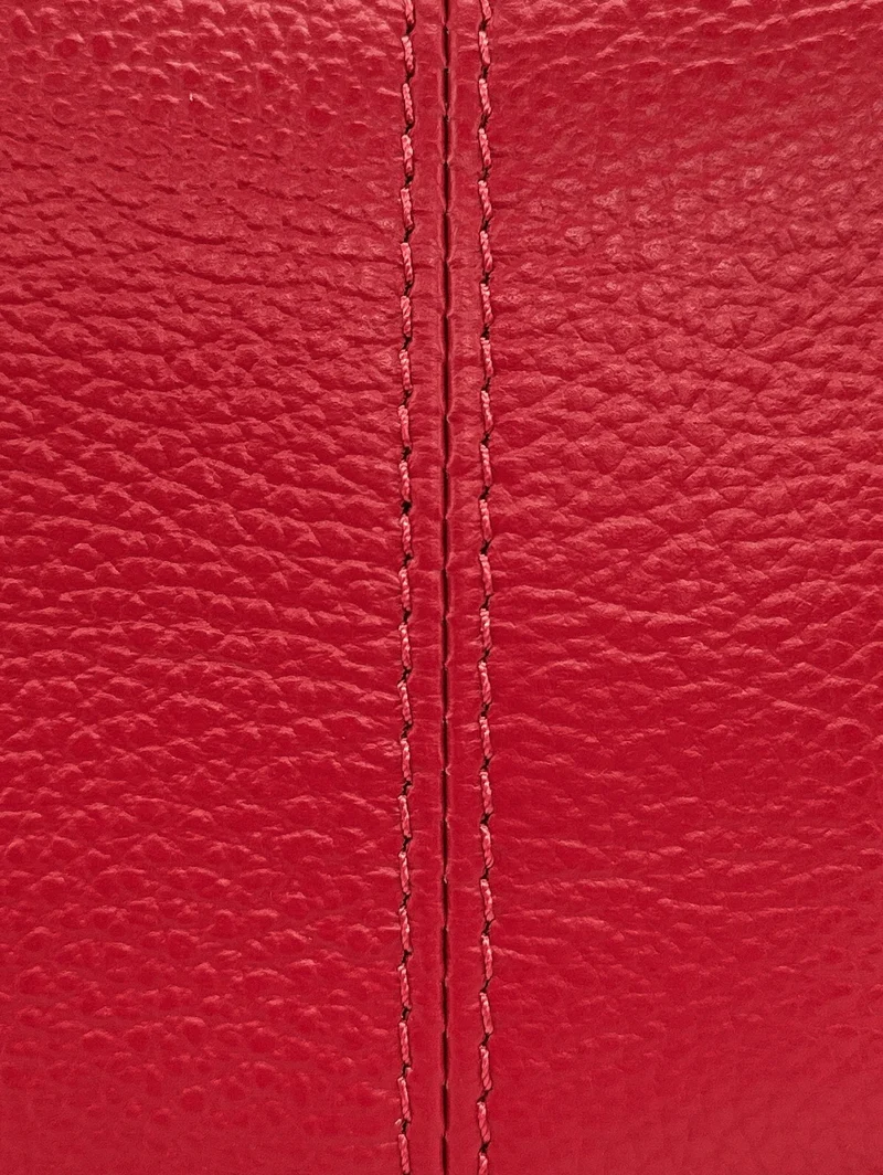 Sac seau à bandoulière en cuir grainé BEAUBOURG Rouge garance