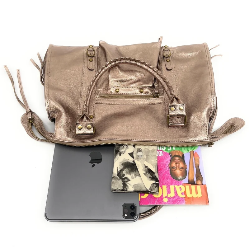 Sac à main en cuir irisé SANDSTORM Champagne