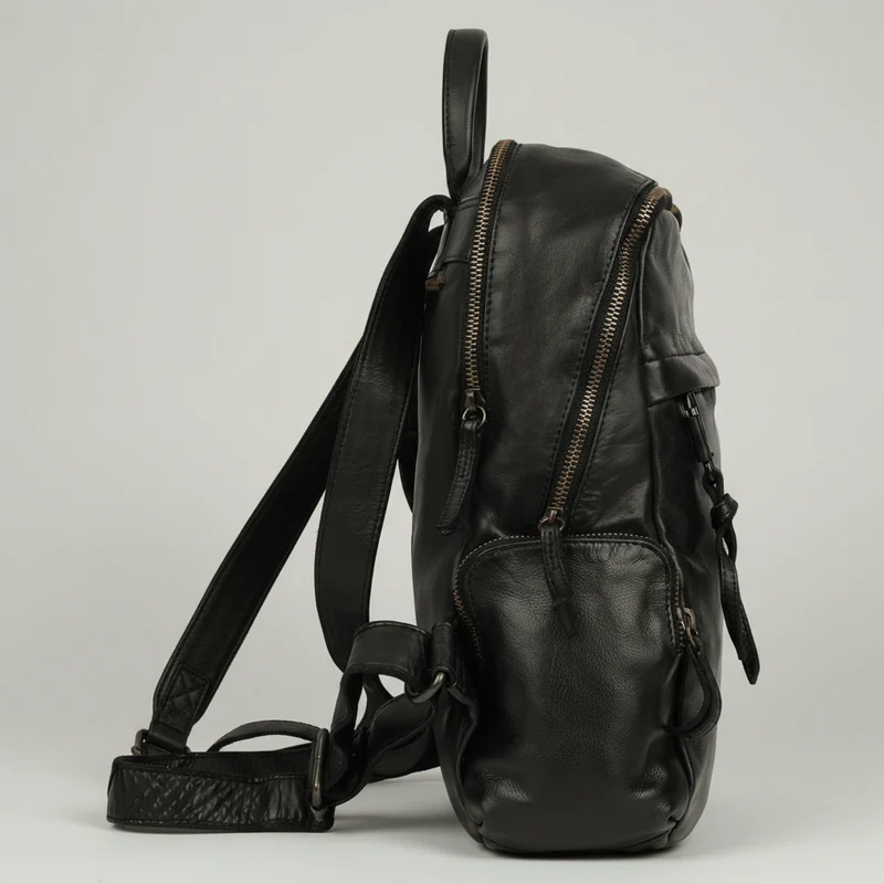 MET Premium Leather Backpack. Urban Rucksack